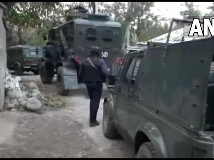 J & K : Killing of a terrorist in Kashmir, search operation by jawans continues in shopian | J & K : काश्मीरमध्ये एका दहशतवाद्याचा खात्मा, जवानांकडून शोधमोहीम सुरूच J & K : Killing of a terrorist in Kashmir, search operation by jawans continues in shopian | J & K : काश्मीरमध्ये एका दहशतवाद्याचा खात्मा, जवानांकडून शोधमोहीम सुरूच