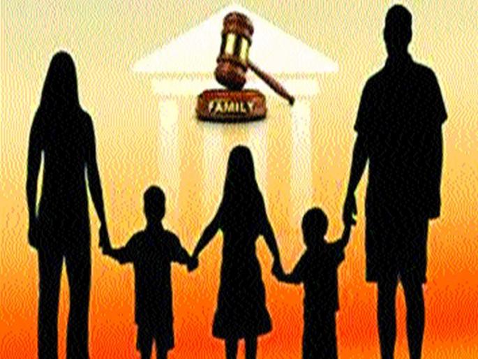 Family umbilical cord broken by lockdown | लॉकडाऊनच्या आघाताने तुटली कुटुंबाची नाळ, पत्नीचा शोध, मुलांच्या ताब्यासाठी धडपड Family umbilical cord broken by lockdown | लॉकडाऊनच्या आघाताने तुटली कुटुंबाची नाळ, पत्नीचा शोध, मुलांच्या ताब्यासाठी धडपड