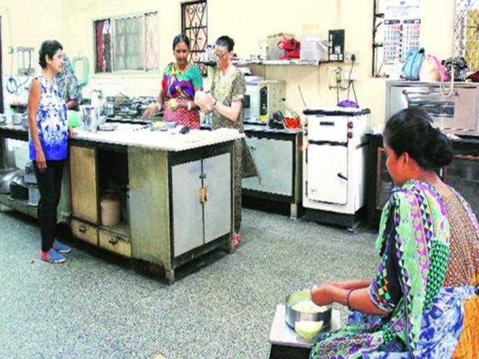 fridge, AC or car, No welfare schemes for you | केंद्र सरकारचा मोठा निर्णय; तुमच्याकडे AC, फ्रिज आणि कार असेल तर... fridge, AC or car, No welfare schemes for you | केंद्र सरकारचा मोठा निर्णय; तुमच्याकडे AC, फ्रिज आणि कार असेल तर...