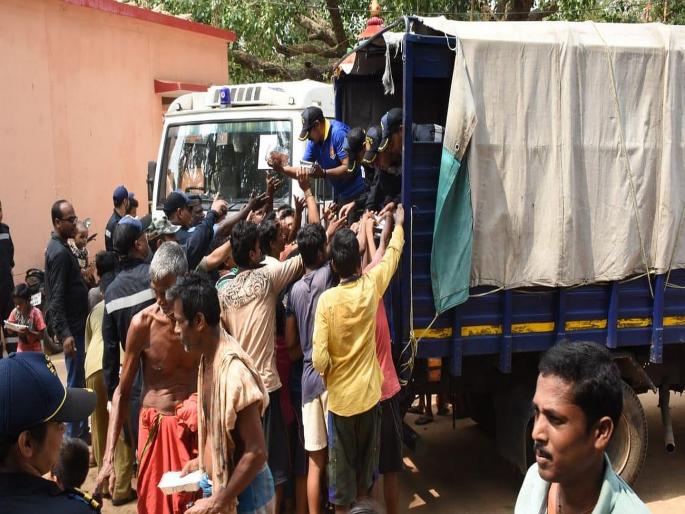 Number Of Deaths In Odisha Due To Cyclone Fani Rises To 41 | Cyclone Fani : फनी चक्रीवादळाने ओडिशामध्ये हाहाकार, 41 जणांचा मृत्यू Number Of Deaths In Odisha Due To Cyclone Fani Rises To 41 | Cyclone Fani : फनी चक्रीवादळाने ओडिशामध्ये हाहाकार, 41 जणांचा मृत्यू