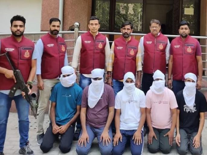 inter state fake note cartel busted by delhi police | अरे देवा! 'फर्जी' वेब सीरिज पाहून पेंटरने छापल्या खोट्या नोटा; अखेर 'असा' झाला पर्दाफाश inter state fake note cartel busted by delhi police | अरे देवा! 'फर्जी' वेब सीरिज पाहून पेंटरने छापल्या खोट्या नोटा; अखेर 'असा' झाला पर्दाफाश