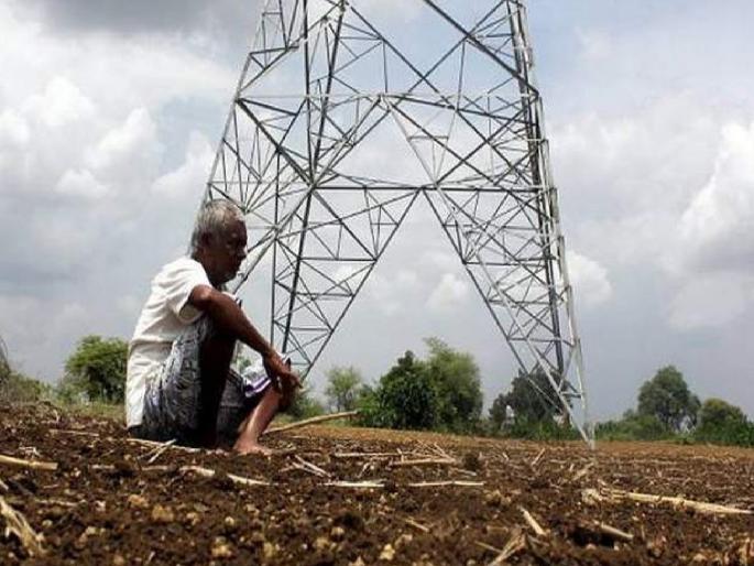 Heavy regulation disrupted farming activities in satara district | विजेच्या लंपडावाने शेतकरी मेटाकुटीला, भारनियमनाचा परिणाम; शेतीची कामे खोळंबली Heavy regulation disrupted farming activities in satara district | विजेच्या लंपडावाने शेतकरी मेटाकुटीला, भारनियमनाचा परिणाम; शेतीची कामे खोळंबली