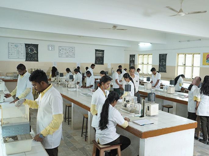 Recognition of 89 pharmacy colleges in the state cancelled; Big decision of Technical Education Department | राज्यातील ८९ फार्मसी महाविद्यालयांची मान्यता रद्द; तंत्रशिक्षण विभागाचा मोठा निर्णय