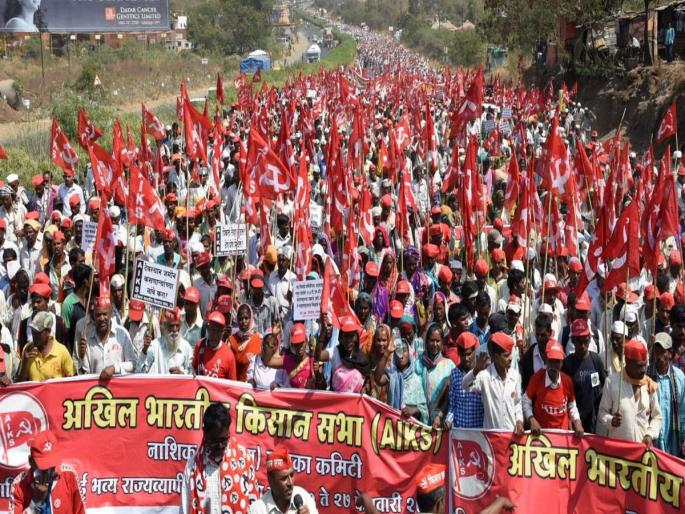 Ministers of Government: Successful government to stop the 'Red storm' at Nashik's gates | नाशिकच्या वेशीवरच 'लाल वादळ' थांबविण्यास सरकार यशस्वी, लाँग मार्च स्थगित Ministers of Government: Successful government to stop the 'Red storm' at Nashik's gates | नाशिकच्या वेशीवरच 'लाल वादळ' थांबविण्यास सरकार यशस्वी, लाँग मार्च स्थगित