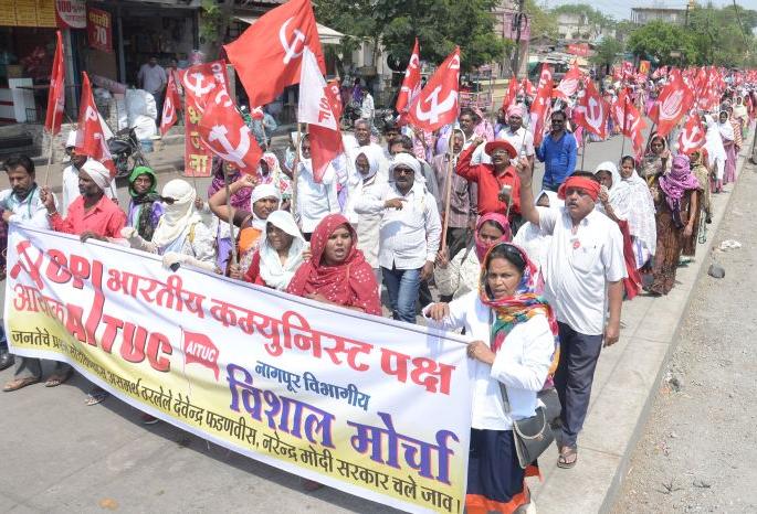 Farmer's organization will raise the third political option | शेतकरी संघटना तिसरा राजकीय पर्याय उभा करणार