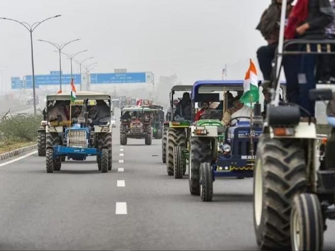 Farmers Protest: Practicing by tractors, protesters may surround residences of PM, Home Minister, confidential report sparks furore | ट्रॅक्टरद्वारे सराव, पंतप्रधान, गृहमंत्र्यांच्या निवासस्थांनांना घेराव घालू शकतात आंदोलक, गोपनीय अहवालामुळे खळबळ Farmers Protest: Practicing by tractors, protesters may surround residences of PM, Home Minister, confidential report sparks furore | ट्रॅक्टरद्वारे सराव, पंतप्रधान, गृहमंत्र्यांच्या निवासस्थांनांना घेराव घालू शकतात आंदोलक, गोपनीय अहवालामुळे खळबळ