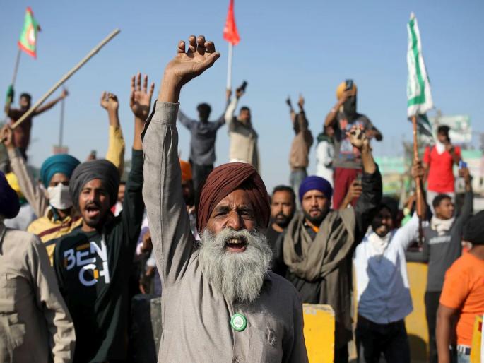 shiv sena saamna editorial criticize adani ambani on farmers protest new farmers law | "अंबानी, अदानी हे दोन उद्योगसमूह शेतीच्या ठेकेदारीत घुसतील व भविष्यात शेतकरी भिकेला लागेल" shiv sena saamna editorial criticize adani ambani on farmers protest new farmers law | "अंबानी, अदानी हे दोन उद्योगसमूह शेतीच्या ठेकेदारीत घुसतील व भविष्यात शेतकरी भिकेला लागेल"