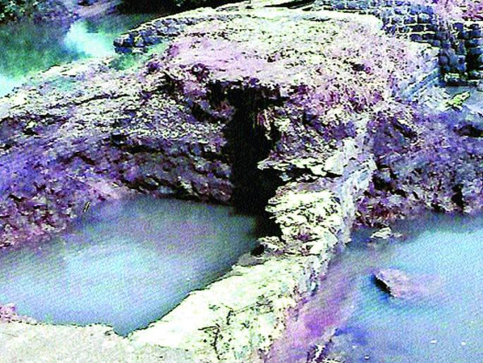 Waiting for compensation for farmers, request of labor released | शेतकरी नुकसानभरपाईच्या प्रतीक्षेत, श्रमिक मुक्ती दलाचे निवेदन Waiting for compensation for farmers, request of labor released | शेतकरी नुकसानभरपाईच्या प्रतीक्षेत, श्रमिक मुक्ती दलाचे निवेदन