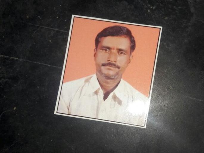 Parbhani farmer suicides; The third incident of 15 days | परभणीत शेतकऱ्याची आत्महत्या; 15 दिवसातील तिसरी घटना Parbhani farmer suicides; The third incident of 15 days | परभणीत शेतकऱ्याची आत्महत्या; 15 दिवसातील तिसरी घटना