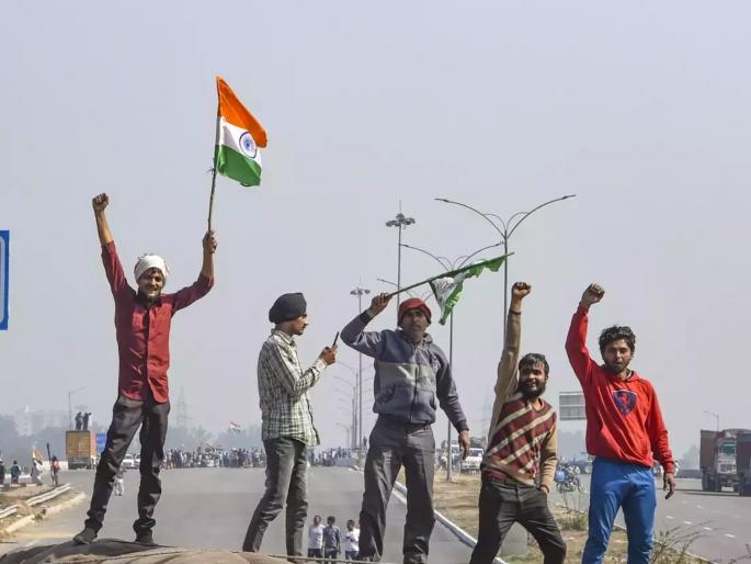 three persons were arrested for violating lockdown norms near vayu bhawan delhi | Coronavirus: शेतकऱ्यांनी केले लॉकडाऊनच्या नियमांचे उल्लंघन; तीन जणांना अटक three persons were arrested for violating lockdown norms near vayu bhawan delhi | Coronavirus: शेतकऱ्यांनी केले लॉकडाऊनच्या नियमांचे उल्लंघन; तीन जणांना अटक