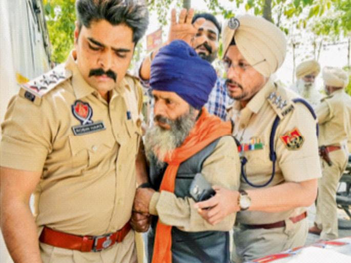 Farmers' arrests begin; Barriers removed on Shambhu-Khanauri border; Discussions underway between farmers and government | शेतकऱ्यांची धरपकड सुरू; शंभू-खनौरी सीमेवरील अडथळे काढले; शेतकरी-सरकारमध्ये चर्चेचे गुऱ्हाळ Farmers' arrests begin; Barriers removed on Shambhu-Khanauri border; Discussions underway between farmers and government | शेतकऱ्यांची धरपकड सुरू; शंभू-खनौरी सीमेवरील अडथळे काढले; शेतकरी-सरकारमध्ये चर्चेचे गुऱ्हाळ