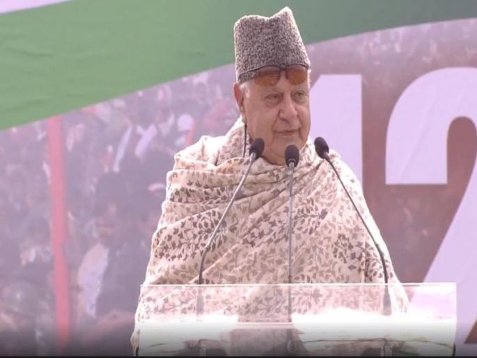 EVM Is A Chor Machine, says Farooq Abdullah At Opposition GetTogether In Kolkata | ईव्हीएम ‘चोर’ मशीन आहे - फारूक अब्दुल्ला EVM Is A Chor Machine, says Farooq Abdullah At Opposition GetTogether In Kolkata | ईव्हीएम ‘चोर’ मशीन आहे - फारूक अब्दुल्ला