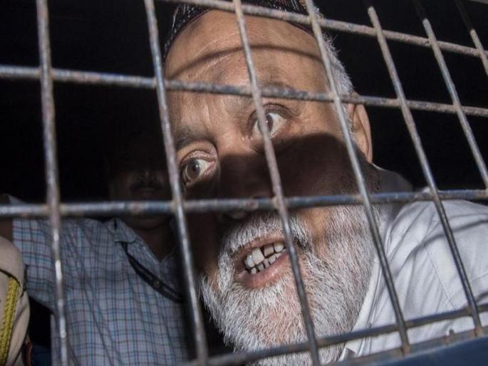 farooq back because of me says his twin acquitted in case | जुळा भाऊ म्हणतो, माझ्यामुळे सापडला फारूख टकला farooq back because of me says his twin acquitted in case | जुळा भाऊ म्हणतो, माझ्यामुळे सापडला फारूख टकला