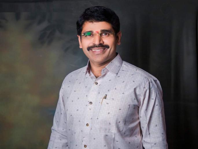 The sarpanch of Shirgaon was brutally murdered by three unknown persons | शिरगावच्या सरपंचाची निर्घृण हत्या, तीन अज्ञातांनी कोयत्यानं केले वार 