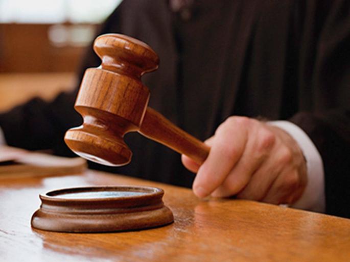 Thackeray should be charged for public nuisance, public interest litigation in High Court | सार्वजनिक उपद्रवाबद्दल ठाकरेंवर गुन्हा नोंदवावा, उच्च न्यायालयात जनहित याचिका Thackeray should be charged for public nuisance, public interest litigation in High Court | सार्वजनिक उपद्रवाबद्दल ठाकरेंवर गुन्हा नोंदवावा, उच्च न्यायालयात जनहित याचिका