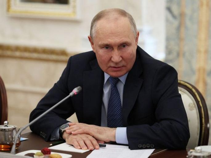 Russia ukraine war vladimir putin deploys sarmat intercontinental ballistic missile may become game changer for russia | पुतिन यांनी युद्धाच्या मैदानात उतरवला ‘बाहुबली', NATO नं दिलंय 'सैतान' असं नाव! 