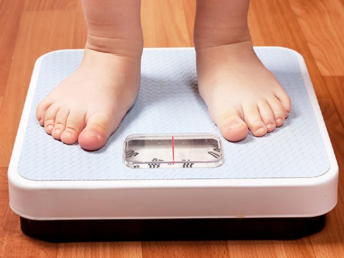 Kids are grumpy, but not obese, are they? Childhood obesity can be dangerous | मुले गुटगुटीत, पण लठ्ठ तर नाहीत ना ? लहान वयातील लठ्ठपणा ठरू शकतो धोकादायक Kids are grumpy, but not obese, are they? Childhood obesity can be dangerous | मुले गुटगुटीत, पण लठ्ठ तर नाहीत ना ? लहान वयातील लठ्ठपणा ठरू शकतो धोकादायक