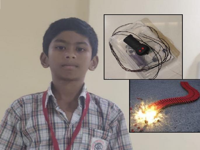 Prem Pasare, a class VIII student from Sangli, made a remote control to set off firecrackers | सांगलीतील आठवीच्या पोरानं शक्कल लढविली, फटाके उडविण्यासाठी चक्क रिमोट कंट्रोल यंत्रणा बनविली Prem Pasare, a class VIII student from Sangli, made a remote control to set off firecrackers | सांगलीतील आठवीच्या पोरानं शक्कल लढविली, फटाके उडविण्यासाठी चक्क रिमोट कंट्रोल यंत्रणा बनविली