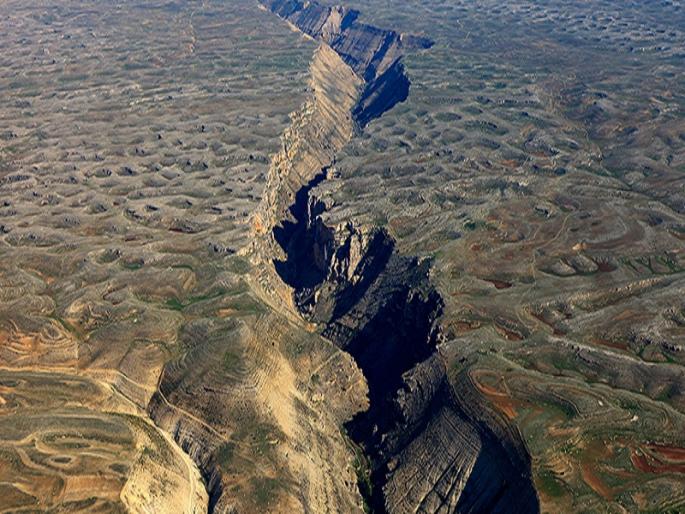 Sangamner's plateau on a mild earthquake-prone line: 'Marie's claim | संगमनेरचा पठारभाग सौम्य भूकंपप्रवण रेषेवर : ‘मेरी’चा दावा Sangamner's plateau on a mild earthquake-prone line: 'Marie's claim | संगमनेरचा पठारभाग सौम्य भूकंपप्रवण रेषेवर : ‘मेरी’चा दावा