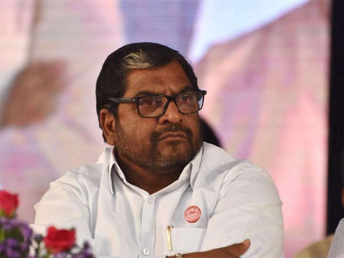 Shelar became Devdas after the loss of power; Raju Shetty's response to the spectacle | सत्तासुंदरी हातची गेल्याने शेलार देवदास बनले; राजू शेट्टी तमाशातील तुणतुण्याच्या टोल्यावर भडकले Shelar became Devdas after the loss of power; Raju Shetty's response to the spectacle | सत्तासुंदरी हातची गेल्याने शेलार देवदास बनले; राजू शेट्टी तमाशातील तुणतुण्याच्या टोल्यावर भडकले