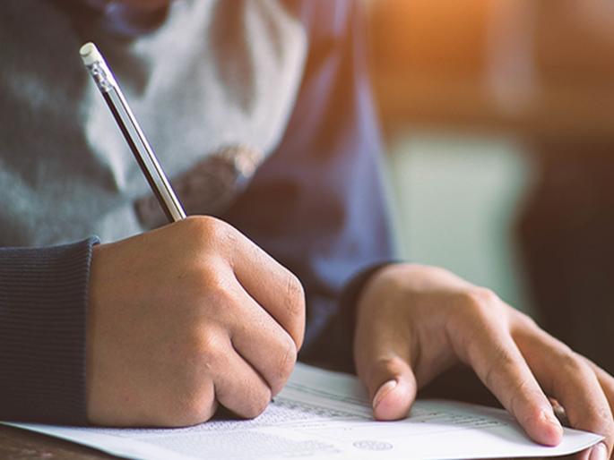 In Goa, there is a controversy in front of schools and higher secondary boards regarding the 10th standard border candidates | गोव्यात दहावीच्या सीमावर्ती परीक्षार्थींबाबत शालांत व उच्च माध्यमिक मंडळासमोर पेच In Goa, there is a controversy in front of schools and higher secondary boards regarding the 10th standard border candidates | गोव्यात दहावीच्या सीमावर्ती परीक्षार्थींबाबत शालांत व उच्च माध्यमिक मंडळासमोर पेच