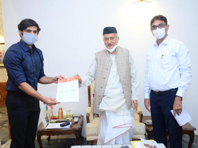 MNS delegation met Governor Bhagat Singh Koshyari over state various issue | मी नक्की लक्ष घालतो; मनसेच्या शिष्टमंडळाला राज्यपाल भगतसिंग कोश्यारी यांचे आश्वासन MNS delegation met Governor Bhagat Singh Koshyari over state various issue | मी नक्की लक्ष घालतो; मनसेच्या शिष्टमंडळाला राज्यपाल भगतसिंग कोश्यारी यांचे आश्वासन
