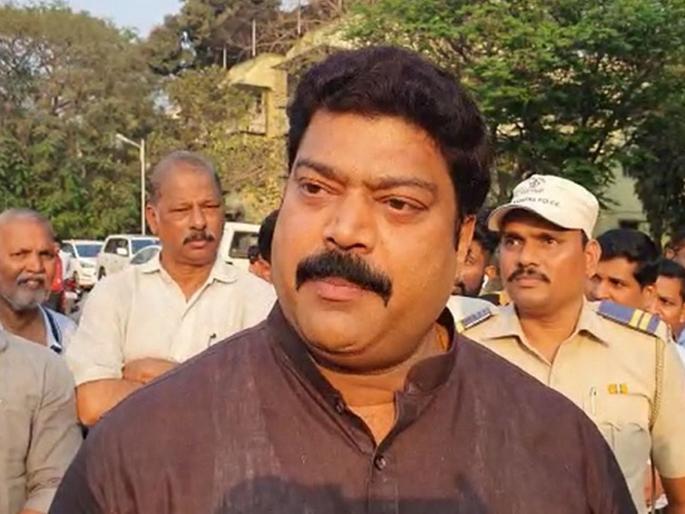 Isn't there a corona in the bus crowd? Question from MNS MLA Raju Patil | बसच्या गर्दीत कोरोना होत नाही का? मनसे आमदार राजू पाटील यांचा सवाल