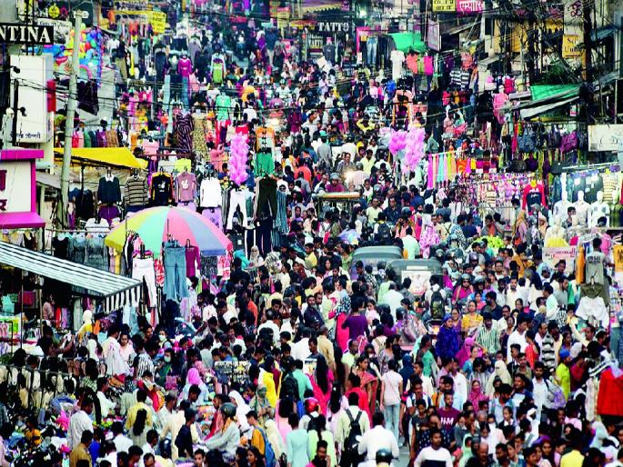 Hawkers attack mall workers in Sitabardi; Complaint from traders to police | सीताबर्डीत फेरीवाल्यांचा मॉल कर्मचाऱ्यांवर हल्ला; व्यापाऱ्यांकडून पोलिसांत तक्रार Hawkers attack mall workers in Sitabardi; Complaint from traders to police | सीताबर्डीत फेरीवाल्यांचा मॉल कर्मचाऱ्यांवर हल्ला; व्यापाऱ्यांकडून पोलिसांत तक्रार