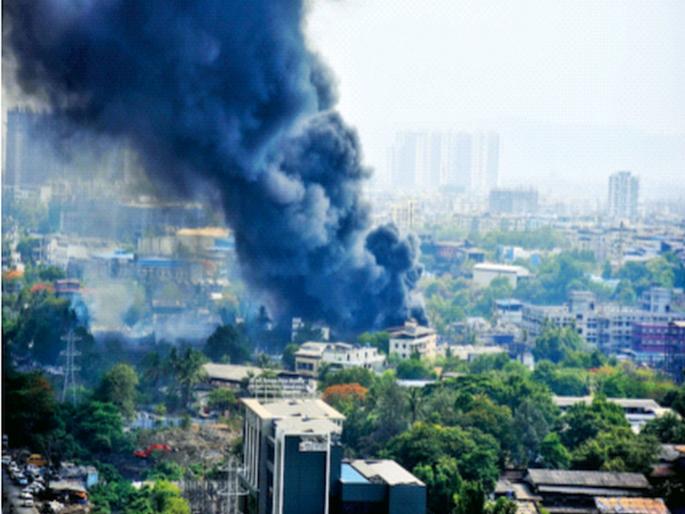 Dombivli trembled; A reactor explosion at a chemical factory in MIDC; Remember the year 2016 | डोंबिवली हादरली; एमआयडीसीतील रासायनिक कारखान्यातील रिॲक्टरचा स्फोट; २०१६ च्या आठवणी जाग्या Dombivli trembled; A reactor explosion at a chemical factory in MIDC; Remember the year 2016 | डोंबिवली हादरली; एमआयडीसीतील रासायनिक कारखान्यातील रिॲक्टरचा स्फोट; २०१६ च्या आठवणी जाग्या