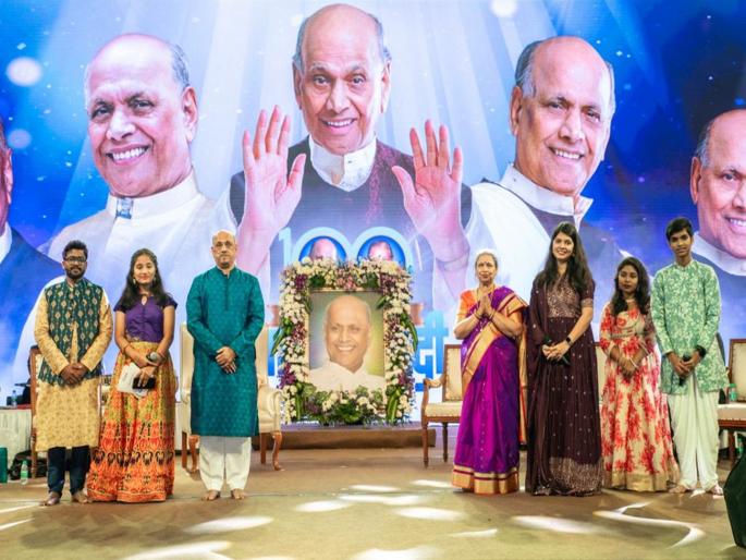 Remembrance Yoga is to be grateful Lecture by Prahlad Vamanrao Pai | कृतज्ञताभाव मनात राहणे हाच स्मरणयोग; प्रल्हाद वामनराव पै यांचे व्याख्यान Remembrance Yoga is to be grateful Lecture by Prahlad Vamanrao Pai | कृतज्ञताभाव मनात राहणे हाच स्मरणयोग; प्रल्हाद वामनराव पै यांचे व्याख्यान