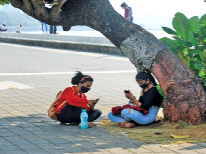 Mumbai's mercury rises; Temperatures above 38 degrees | मुंबईचा पारा चढला; तापमान ३८ अंशांपेक्षा अधिक Mumbai's mercury rises; Temperatures above 38 degrees | मुंबईचा पारा चढला; तापमान ३८ अंशांपेक्षा अधिक