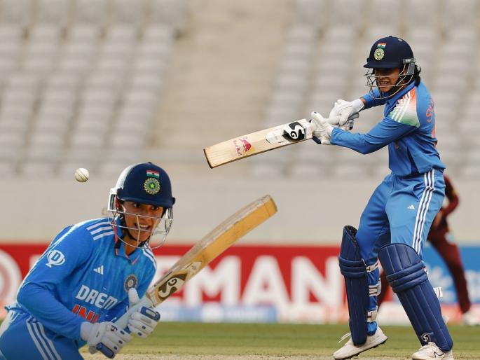 Smriti Mandhana misses out on hundred in 1st ODI, enters all-time unlucky list | ....अन् 'अनलकी' क्लबमध्ये सामील झाली Smriti Mandhana; तिच्यासोबत असं काय घडलं? वाचा सविस्तर