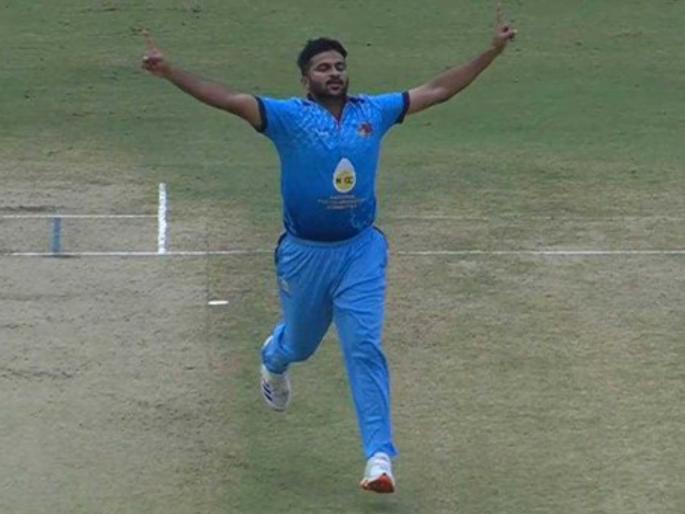 Syed Mushtaq Ali Trophy Mumbaikar Shardul Thakur's splendid spell of Take 4 Wickets Spend 25 Runs Against Services in Hyderabad | SMAT : आधी झाली होती बेक्कार धुलाई; मुंबईकर वाघानं जबरदस्त स्पेलसह केली भरपाई