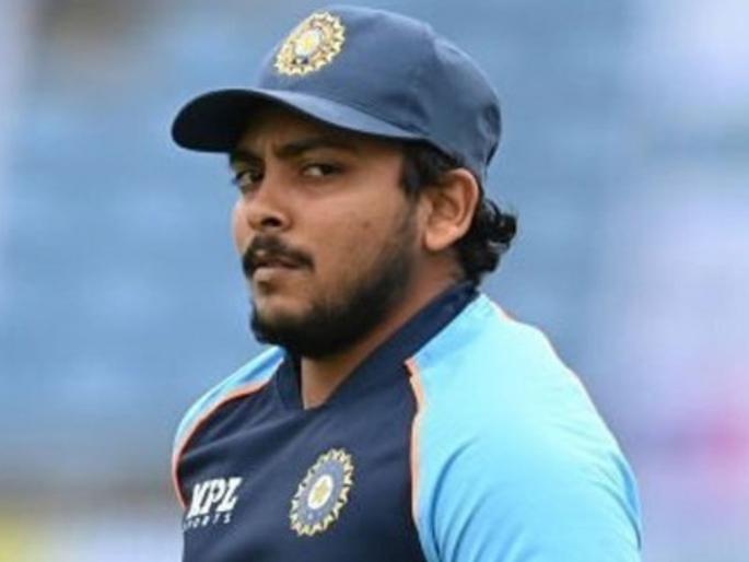 Prithvi Shaw's first coach Santosh Pingutkar Says He Love For Cricket But wasn't able to convert efforts Also Kevin Pietersen Give Advice | हे आहे Prithvi Shaw च्या फ्लॉप शोमागचं कारण; बालपणीच्या कोचसह KP नं दिला मोलाचा सल्ला