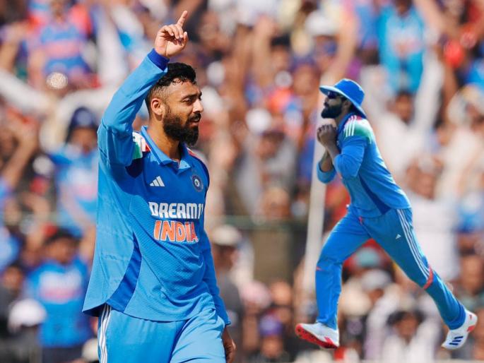 IND vs ENG 2nd ODI Varun Chakravarthy picks up maiden wicket after achieving quirky record on debut | पठ्ठ्यानं वयाच्या ३३ व्या वर्षी वनडे पदार्पणासह रचला इतिहास; सॉल्ट ठरला वरुण चक्रवर्तीची पहिली शिकार