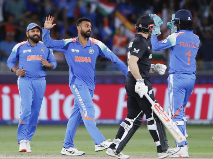 IND vs NZ Champions Trophy 2025 Final New Zealand Coach Gary Stead Highlights Varun Chakravarthy Threat | IND vs NZ, Final : 'चक्रव्यूह' भेदायचं कसं? न्यूझीलंडच्या ताफ्यात वरुण चक्रवर्तीची धास्ती; किवी कोचसमोर मोठं कोडं!