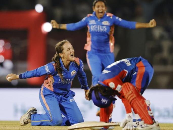 MI vs DC Harmanpreet Kaur Lead Mumbai Indians Women Beat Delhi Capitals Women Again And Lift 2nd WPL Trophy 2025 | WPL Final : आली रे आली...दुसरी ट्रॉफी आली! हरमनप्रीत कौरच्या मुंबई इंडियन्सनं रचला इतिहास