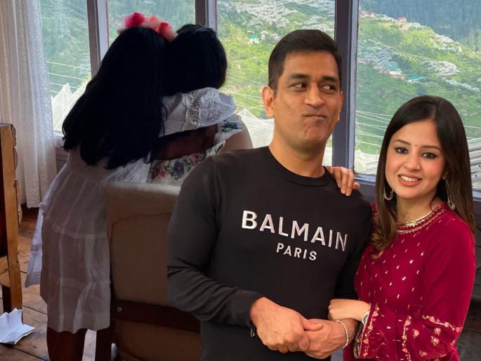 I Am Like Villain In The Family MS Dhoni Share Intresting Things Of Daughter Ziva And Wife Sakshi Dhoni Watch Viral Video | "नायक नहीं खलनायक हूँ मैं"; MS धोनीनं शेअर केली घरातली 'अनटोल्ड स्टोरी'