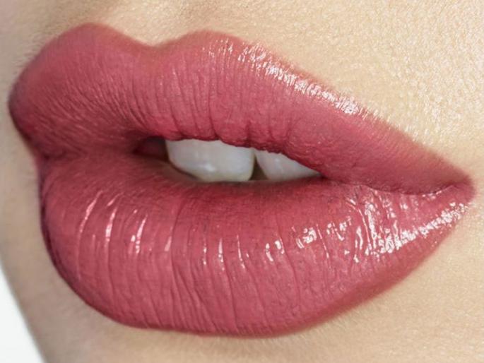 Your Lipstic colour tell something about you. | तुम्ही लिपस्टिक कोणत्या रंगाची लावता? तुमची लिपस्टिक तुमच्याबद्दल खूप काही सांगते !