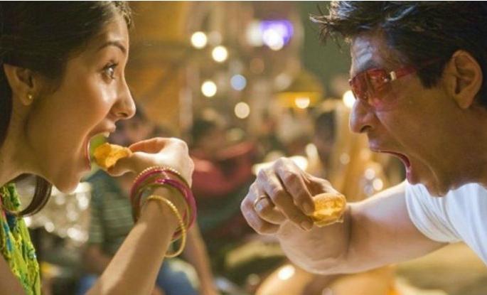 Good news for panipuri lovers. Panipuri vending machine makes panipuri process fast. | मागताक्षणी पाणीपुरी. पाणीपुरी खाण्याच्या आनंदात खंड पडू नये म्हणून शोधलं पाणीपुरीचं व्हेण्डिंग मशीन! Good news for panipuri lovers. Panipuri vending machine makes panipuri process fast. | मागताक्षणी पाणीपुरी. पाणीपुरी खाण्याच्या आनंदात खंड पडू नये म्हणून शोधलं पाणीपुरीचं व्हेण्डिंग मशीन!