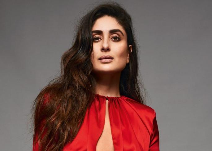 kareena kapoor khan not working in hindi medium 2 opposite irrfan khan know why | करिना कपूर मानधनावर अडली, ‘हिंदी मीडियम 2’ला दिला नकार!! kareena kapoor khan not working in hindi medium 2 opposite irrfan khan know why | करिना कपूर मानधनावर अडली, ‘हिंदी मीडियम 2’ला दिला नकार!!