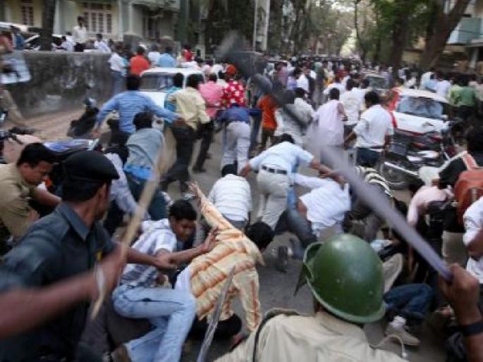 Government's sluggishness has increased the morale of the hawkers | सरकारच्या ढिलाईने वाढली फेरीवाल्यांची मुजोरी