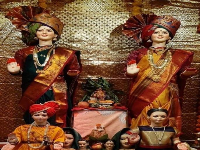 in mumbai gaurai has arrived with ready made feta the market is decorated with ornaments masks and flowers | लाडाची गौराई आली, रेडिमेड फेटेवाली! दागिने, मुखवटे, फुलांनी, बाजार सजला in mumbai gaurai has arrived with ready made feta the market is decorated with ornaments masks and flowers | लाडाची गौराई आली, रेडिमेड फेटेवाली! दागिने, मुखवटे, फुलांनी, बाजार सजला