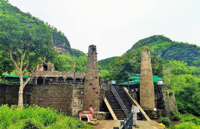 Proposal for establishing a trust for the temple at Patanadevi | पाटणादेवी येथील मंदिरासाठी ट्रस्ट स्थापण्याचा प्रस्ताव  Proposal for establishing a trust for the temple at Patanadevi | पाटणादेवी येथील मंदिरासाठी ट्रस्ट स्थापण्याचा प्रस्ताव