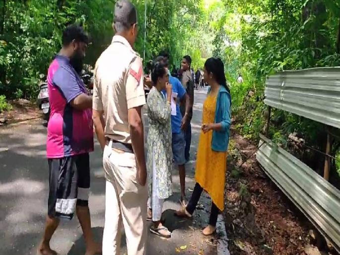 Illegal hill harvesting in Panaji goa | पणजी येथे बेकायदेशीर डोंगर कापणी; भरारी पथकाने केली पाहणी Illegal hill harvesting in Panaji goa | पणजी येथे बेकायदेशीर डोंगर कापणी; भरारी पथकाने केली पाहणी