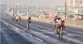National level cycling competition begins in Panvel | राष्ट्रीय स्तरावरील सायकलिंग स्पर्धेला पनवेलमध्ये सुरुवात National level cycling competition begins in Panvel | राष्ट्रीय स्तरावरील सायकलिंग स्पर्धेला पनवेलमध्ये सुरुवात