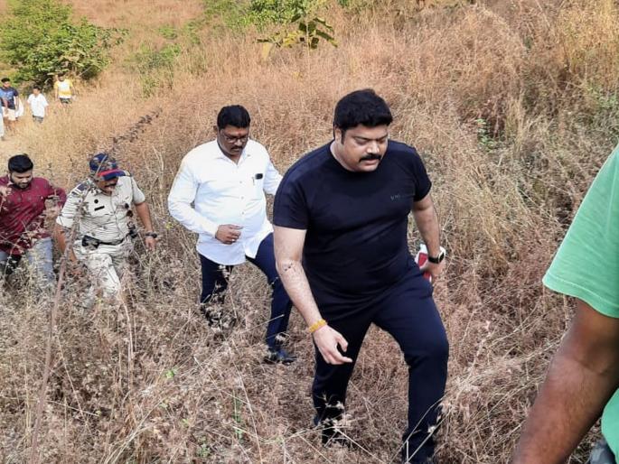will develop a botanical garden on Savlaram Maharaj Vanshree hill on the lines of Nashik | सावळाराम महाराज वनश्री टेकडीवर नाशिकच्या धर्तीवर बॉटनिकल गार्डन विकसीत करणार will develop a botanical garden on Savlaram Maharaj Vanshree hill on the lines of Nashik | सावळाराम महाराज वनश्री टेकडीवर नाशिकच्या धर्तीवर बॉटनिकल गार्डन विकसीत करणार