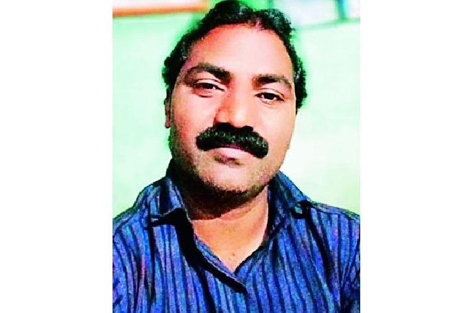 a candidate in gondpipri nagar panchayat election refused vote for himself and got 0 votes | अन् ‘त्याने’ नाकारले स्वत:चेच मतदान, शून्य मत घेणारा एकमेव उमेदवार a candidate in gondpipri nagar panchayat election refused vote for himself and got 0 votes | अन् ‘त्याने’ नाकारले स्वत:चेच मतदान, शून्य मत घेणारा एकमेव उमेदवार