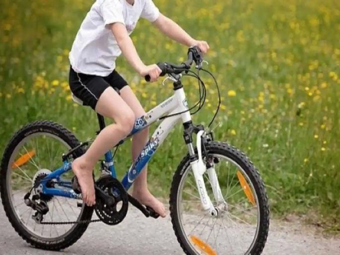 13-year-old son leaves home on bicycle as mother gets angry after withdrawing money from piggy bank | गुल्लकमधून पैसे काढल्याने आईने रागविले, १३ वर्षीय मुलाने सायकलवरून घरच सोडले 13-year-old son leaves home on bicycle as mother gets angry after withdrawing money from piggy bank | गुल्लकमधून पैसे काढल्याने आईने रागविले, १३ वर्षीय मुलाने सायकलवरून घरच सोडले