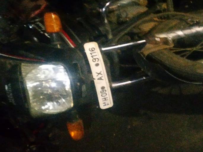 ugarcane trolley was hit and a Uttur trader was killed on the spot | उसाच्या ट्रॉलीला धडक बसून उत्तूरचा व्यापारी जागीच ठार ugarcane trolley was hit and a Uttur trader was killed on the spot | उसाच्या ट्रॉलीला धडक बसून उत्तूरचा व्यापारी जागीच ठार